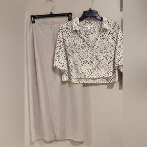 Kirious Los Angeles & HG Stylish Cream and Black Skirt Set